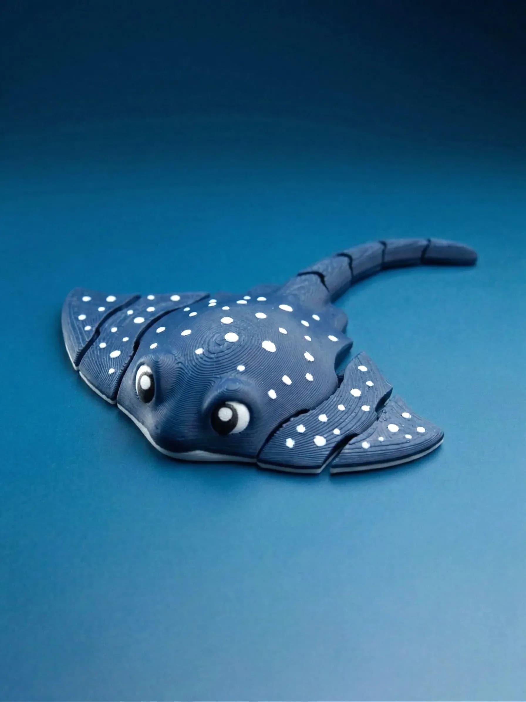 Flexi Stingray – Articulated Ocean Toy