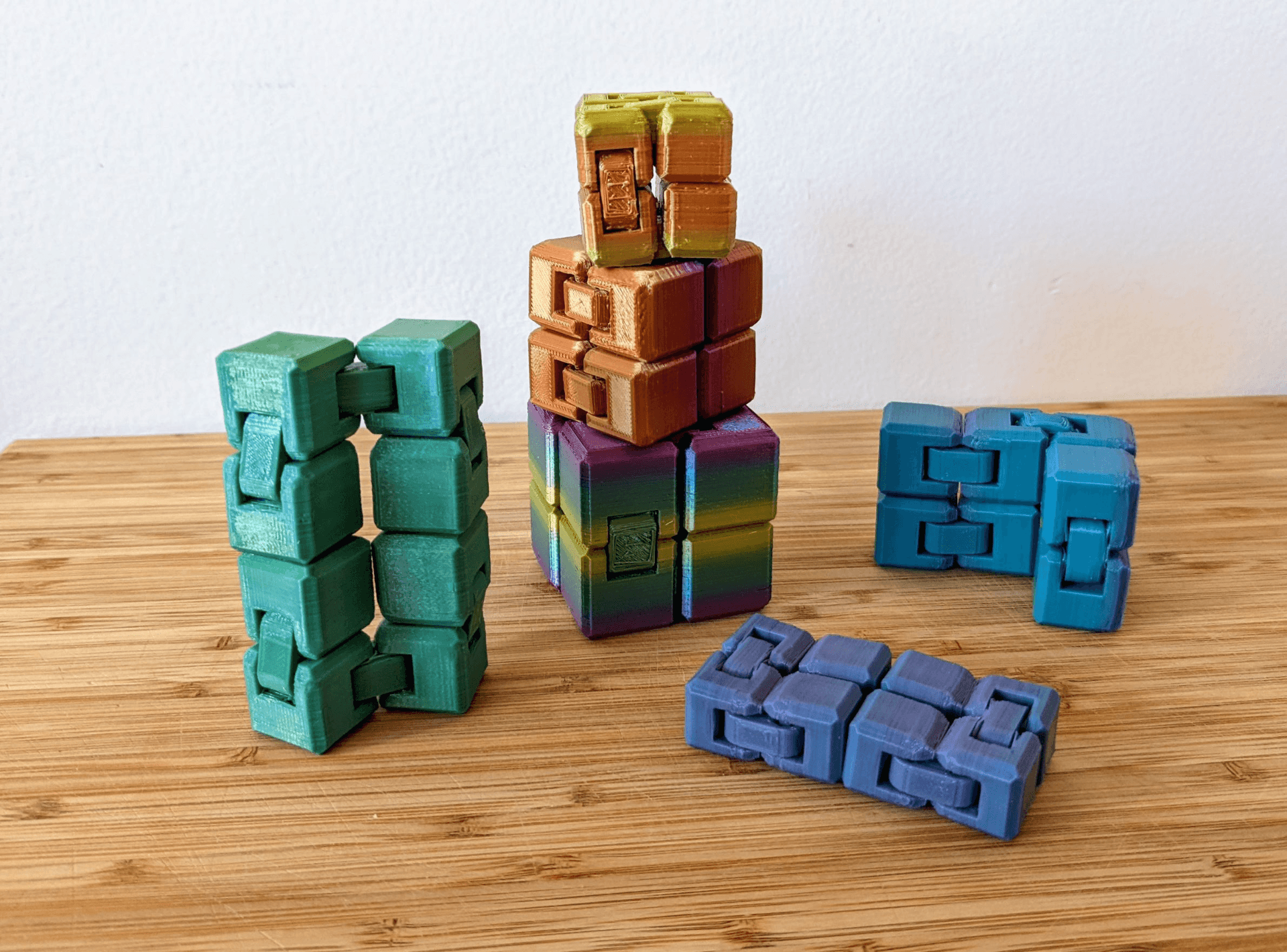 Infinity Cube – Sturdy Endless Flip Fidget