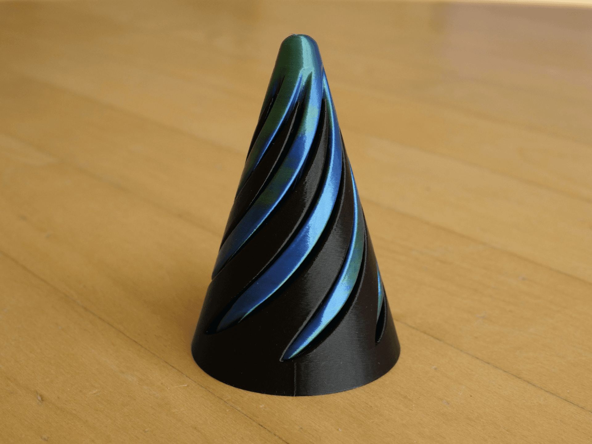 Spiral Cone – Hypnotic Fidget Toy