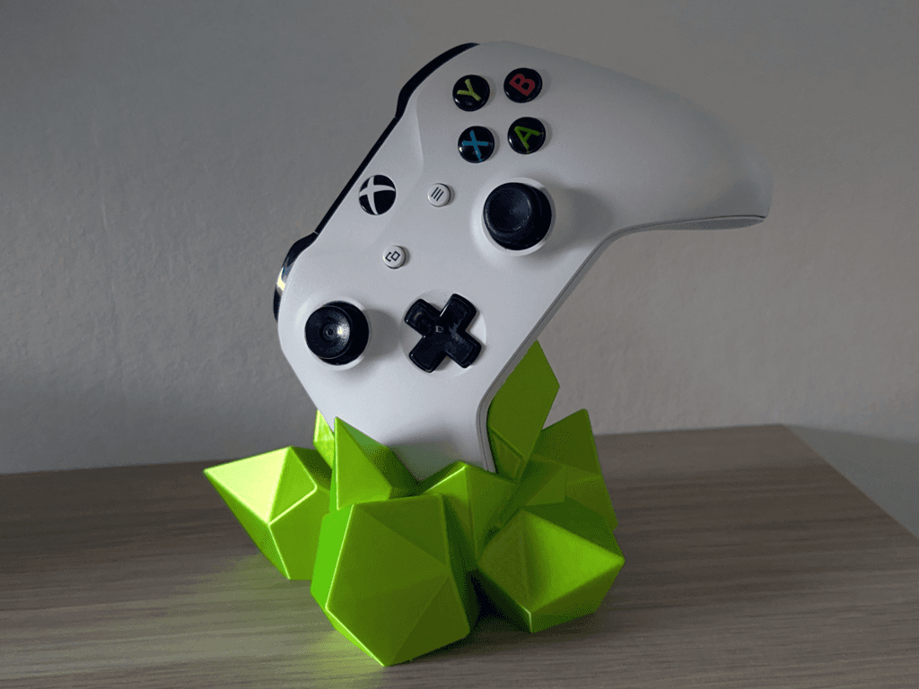 Crystal Controller Stand – Faceted Gamepad Holder