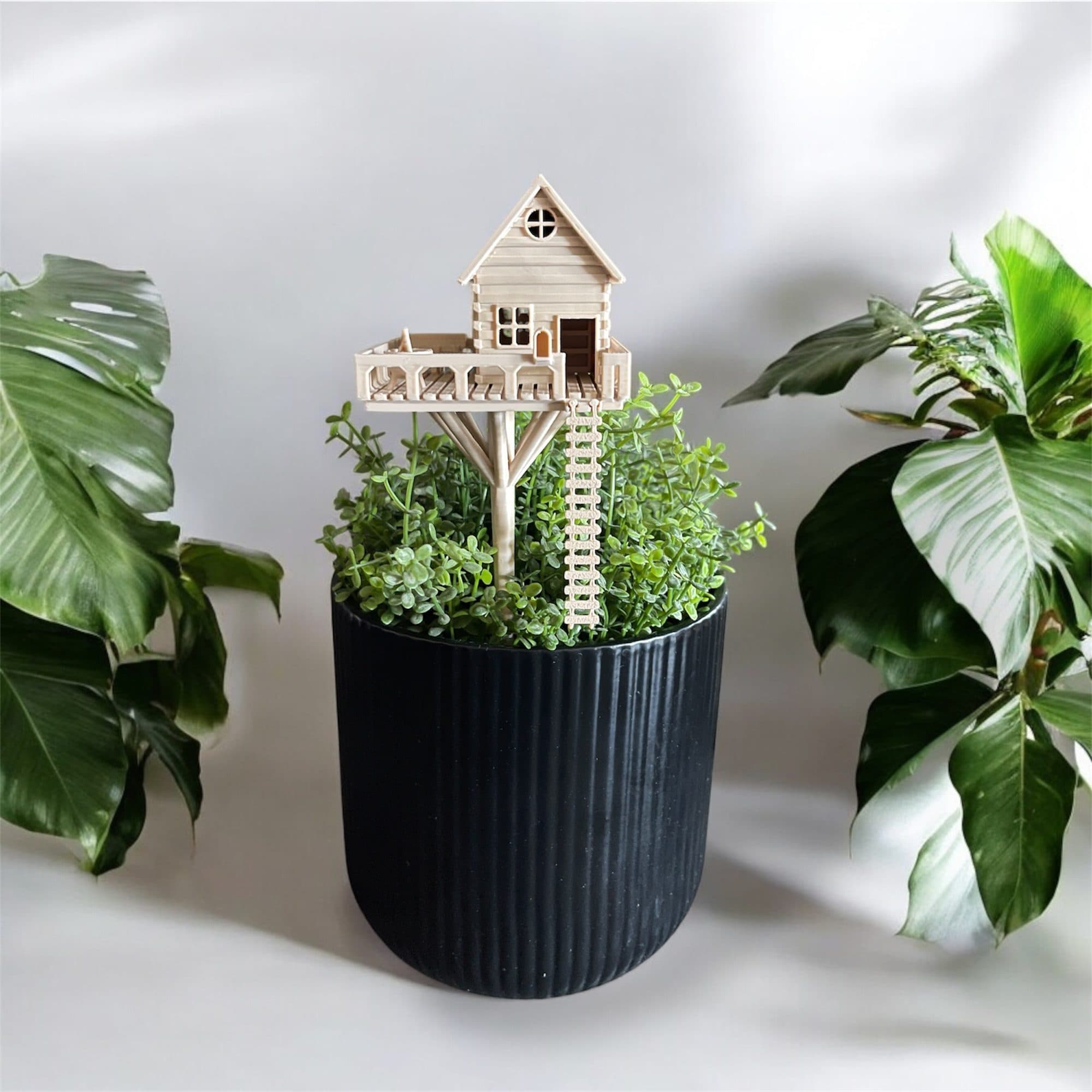 Mini Treehouse – Fairy-Garden Pot Accent