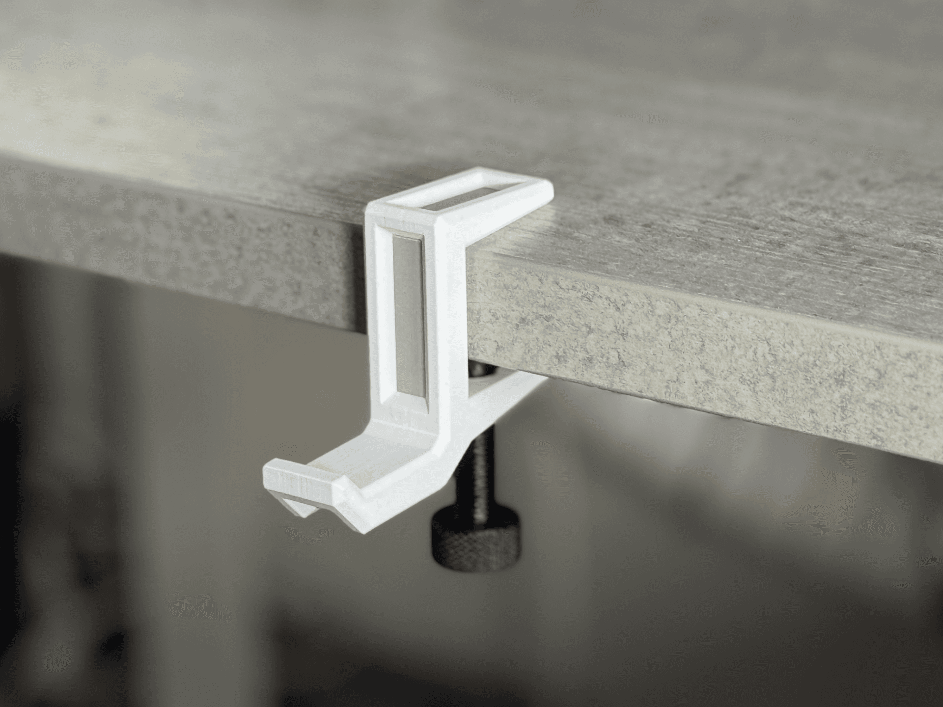 Modern Headphone Holder – Sleek Desk Hanger